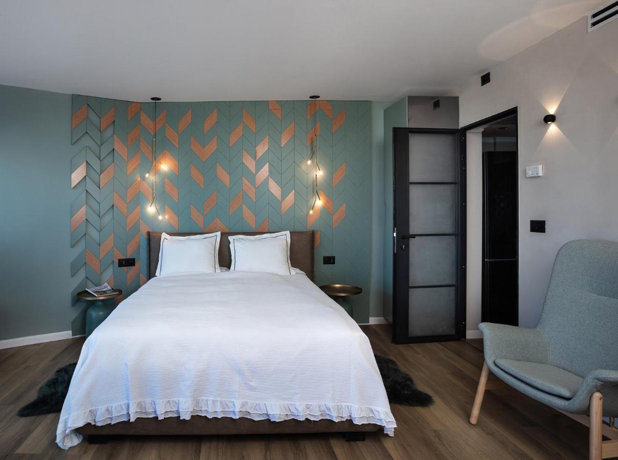 Sea View Stylish 1Br With Balcony By Beachfront Stay Herzliya Bagian luar foto