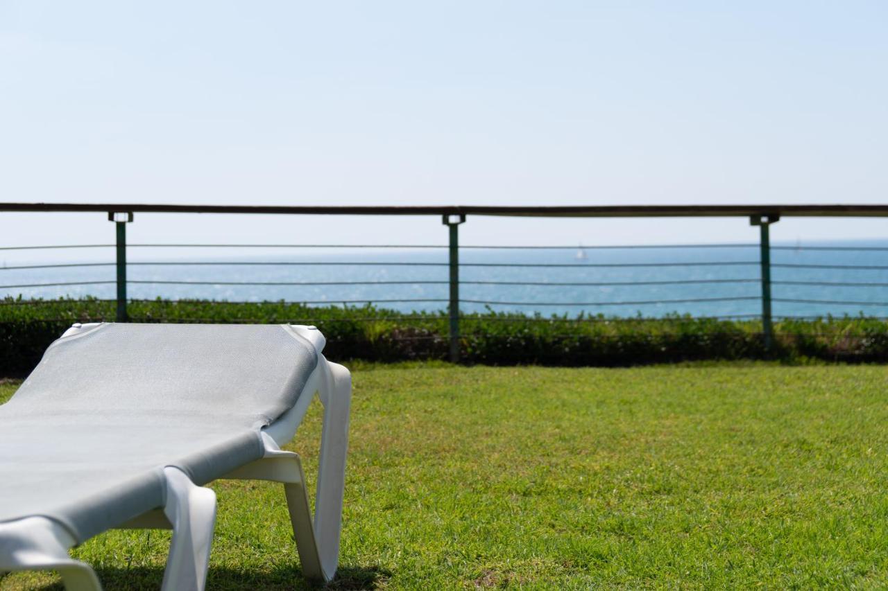 Sea View Stylish 1Br With Balcony By Beachfront Stay Herzliya Bagian luar foto
